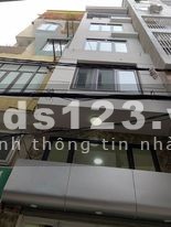 Nhà đẹp Dương Quảng Hàm Quận Cấu giấy, diện tích 38m2, 5 tầng đúc, nhỉnh 6 tỷ, ô tô đỗ cửa