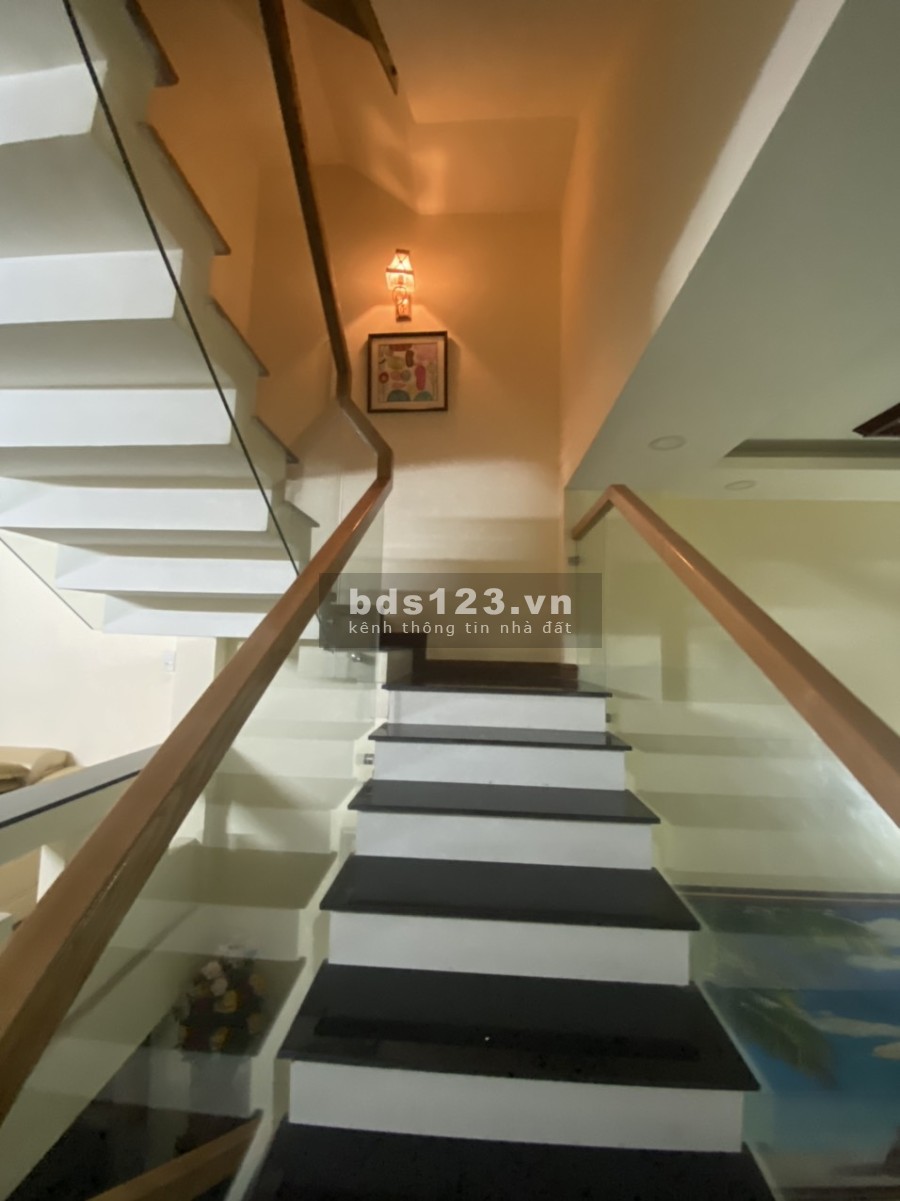 Bán gấp nhà siêu đẹp, hẻm xe hơi phân lô 6m, Phạm văn Chiêu, P13, 62m2, 5 tầng chỉ 6.8 tỷ