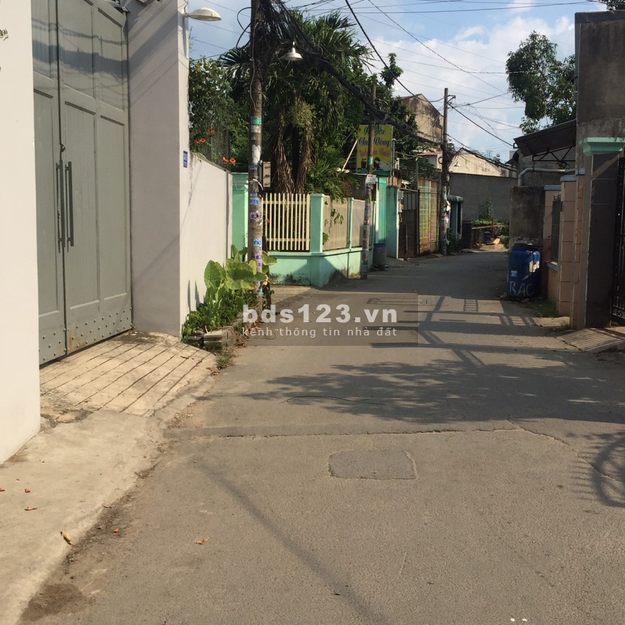 Chính chủ cần bán đất đường 4 Trường Thọ, đại hạ giá chỉ 4.5 tỉ còn 4 tỉ chốt bán, sổ sẵn
