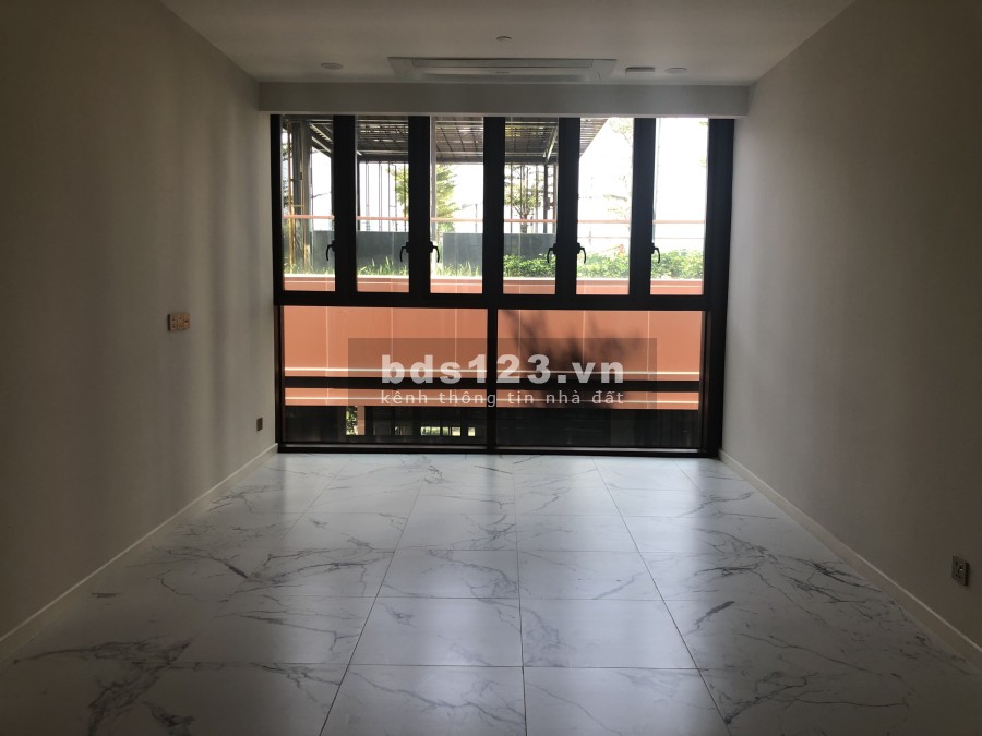 Bán căn hộ Metropole diện tích sử dụng 117m2, 3 phòng ngủ liên hệ: 0932689228 sổ sẵn