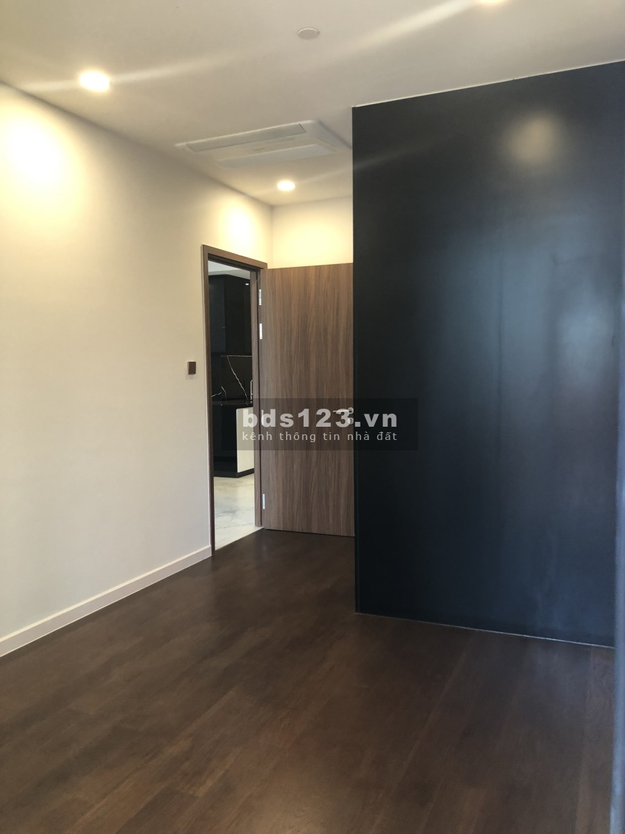 Bán căn hộ Metropole diện tích sử dụng 117m2, 3 phòng ngủ liên hệ: 0932689228 sổ sẵn