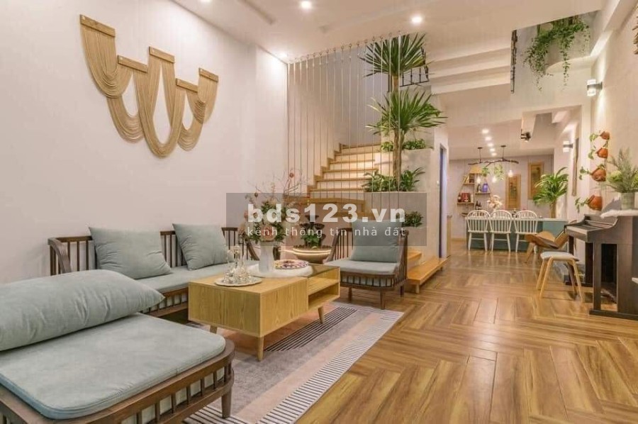 Nhà phân lô Văn Cao Liễu Giai, diện tích sử dụng 55m2 khu dân cư đông đúc lh 0904890111