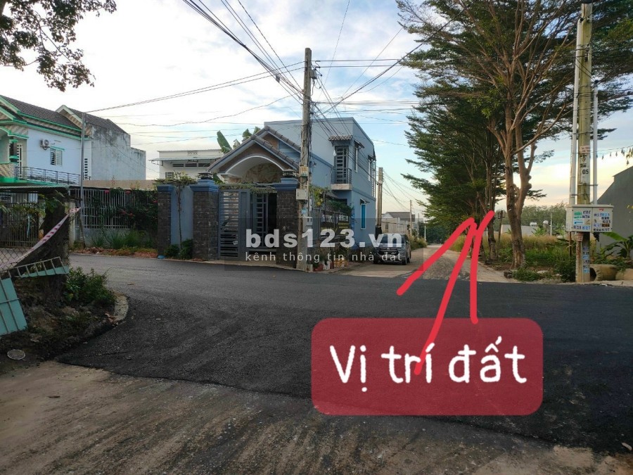 Cần tiền trả nợ bán lô đất vị trí trục đường chính khu dân cư Tân Định