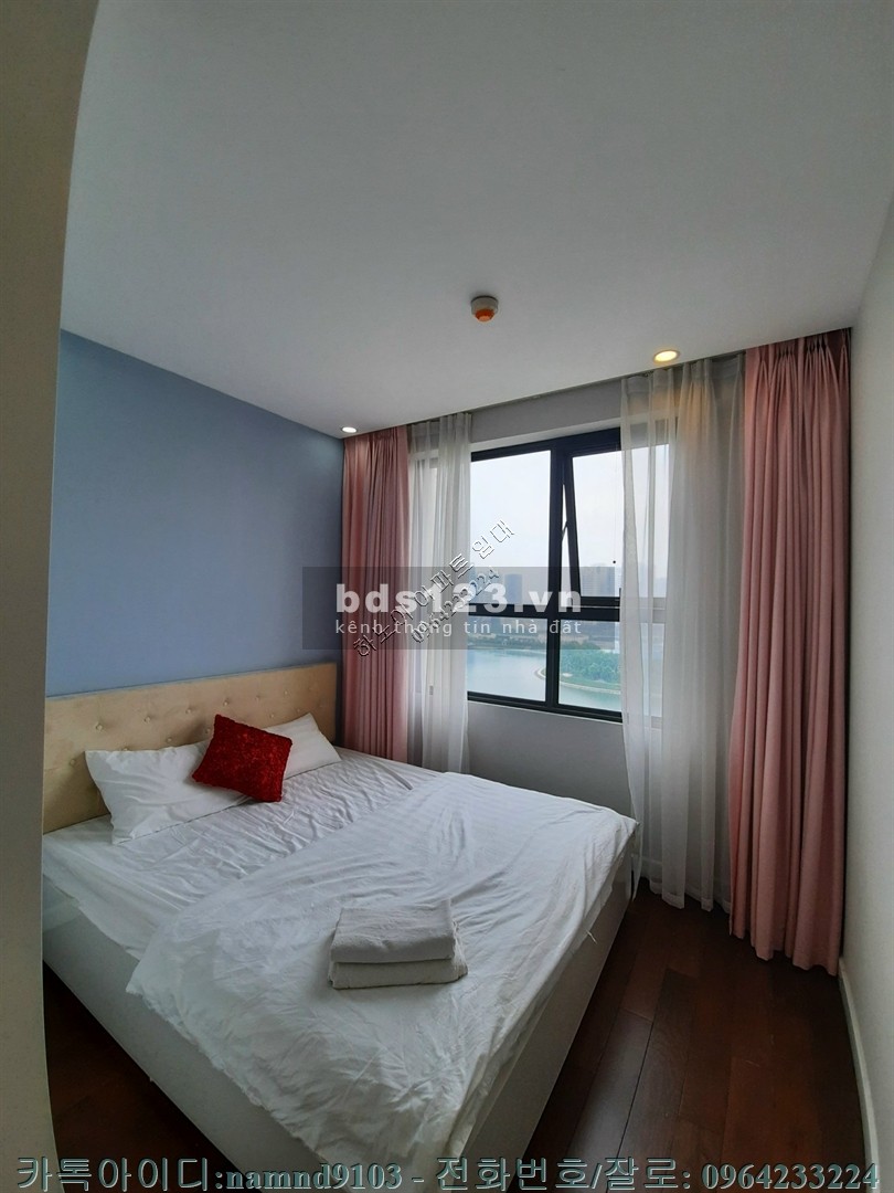 Cho thuê căn 3N full nội thất cao cấp chung cư Vinhomes Dcapitale diện tích 93m2