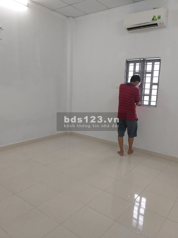 Bán gấp nhà hẻm Ô tô Sổ riêng Phan Huy Ích Gò Vấp 1 trệt 1 lầu 4.5m x 12m chỉ 3.05 tỷ thương lượng