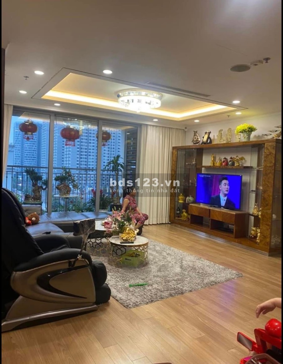 Bán căn hộ chung cư Time City 2 phòng ngủ, diện tích sử dụng 83m, giá 3,5 tỷ lh 0978239880