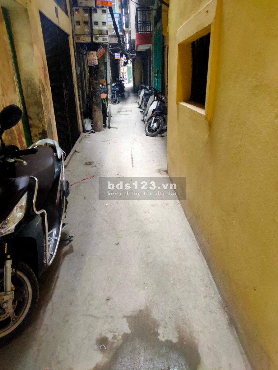 Bán nhà ngõ chợ 153 chợ Khâm Thiên sổ sẵn chính chủ, liên hệ 0902112776 giá 4.4 tỷ