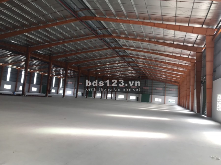Cần cho thuê kho xưởng diện tích sử dụng 1500m2, PCCC, trạm điện, khu kho xưởng, 65tr/th