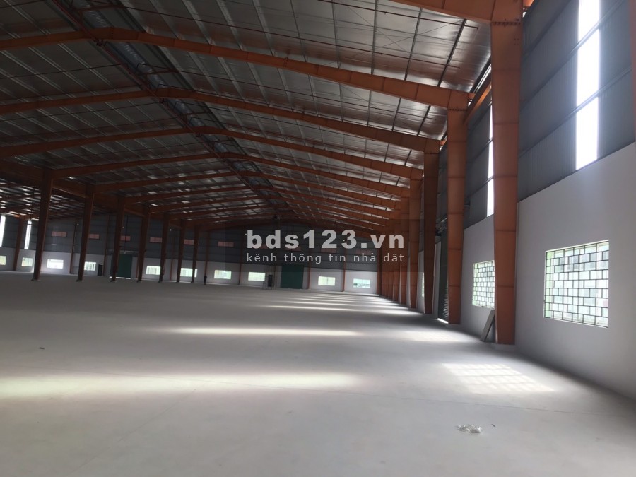 Cần cho thuê kho xưởng diện tích sử dụng 1500m2, PCCC, trạm điện, khu kho xưởng, 65tr/th