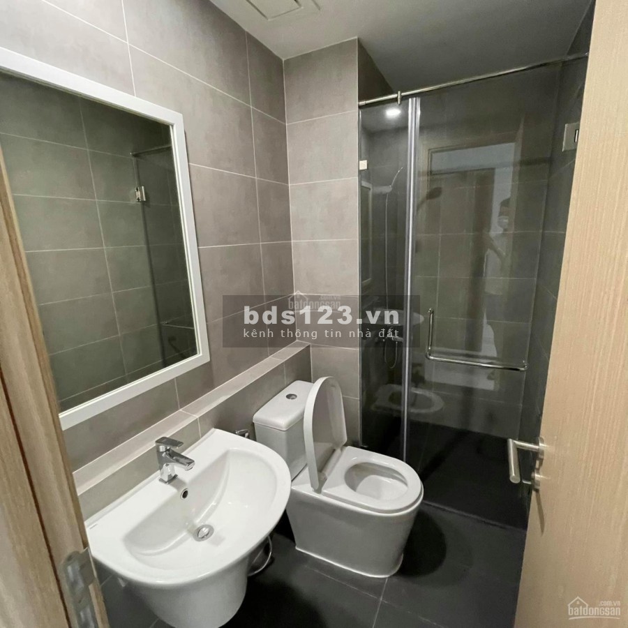 Chính chủ cần bán gấp căn hộ cao cấp Lovera Vista 3PN +2P WC, nhà mới 100%