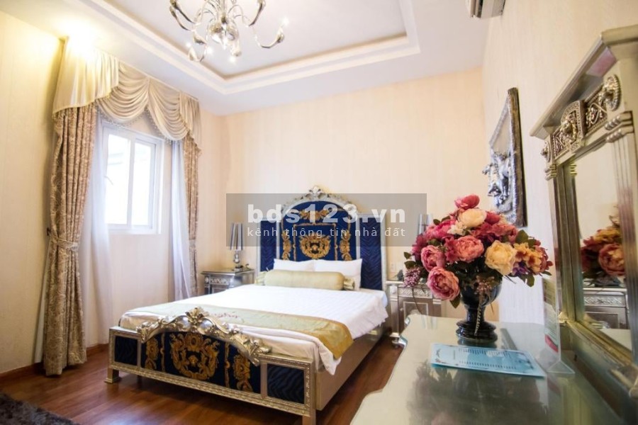 Bán khách sạn Cầu Giấy mặt phố gara doanh thu cực đỉnh, giá đầu tư sinh lời cao, lhcc