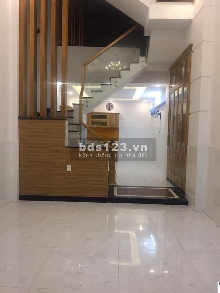 Bán gấp nhà mới Phú Nhuận 4 tầng hẻm 3.5m, diện tích 3.3x10 sổ hồng riêng giá chỉ 5.7 tỷ