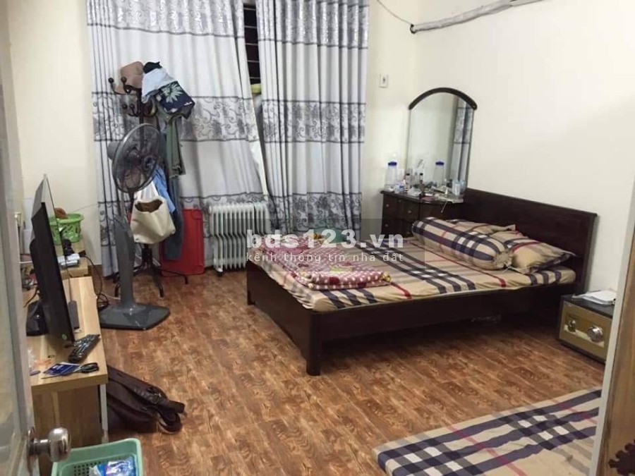 Bán nhà cực gấp, lấy tiền đổi mạng, diện tích sử dụng 49m2, giá bán chỉ nhỉnh 2 tỷ sổ chính chủ