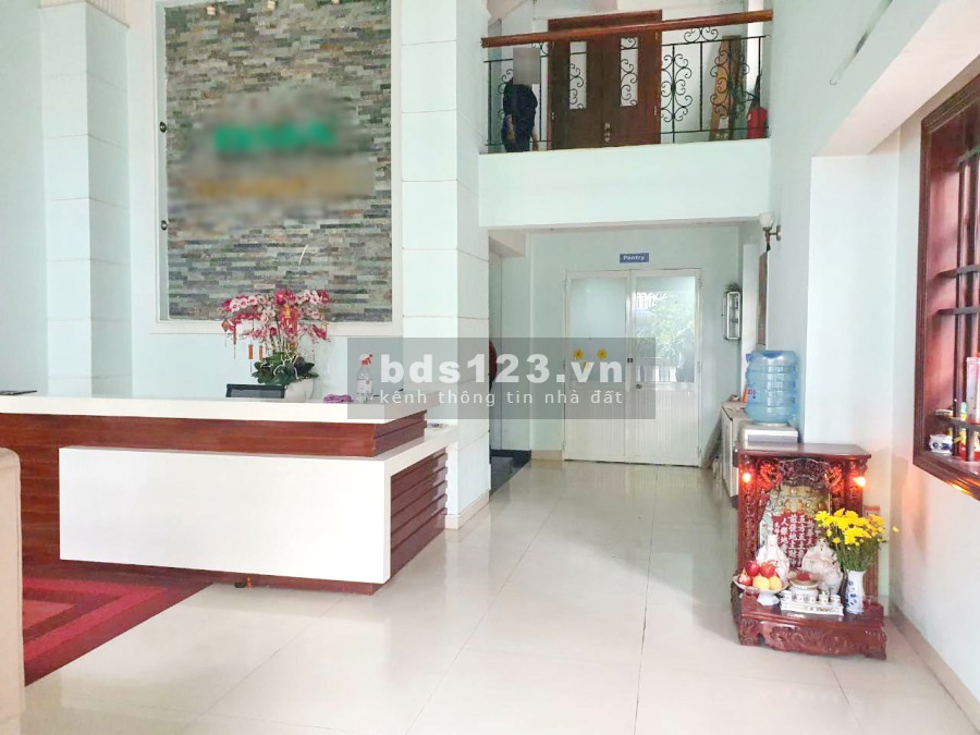 Bán Biệt Thự 3 lầu 160m2 mặt tiền đường Tạ Quang Bửu Phường 4 Quận 8
