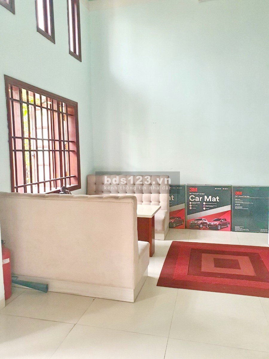 Bán Biệt Thự 3 lầu 160m2 mặt tiền đường Tạ Quang Bửu Phường 4 Quận 8
