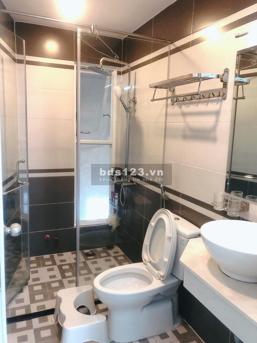 Bán Gấp Huỳnh Văn Bánh mặt tiền khủng 5.5mx 5 tầng.HXH giá rẻ 9 tỷ