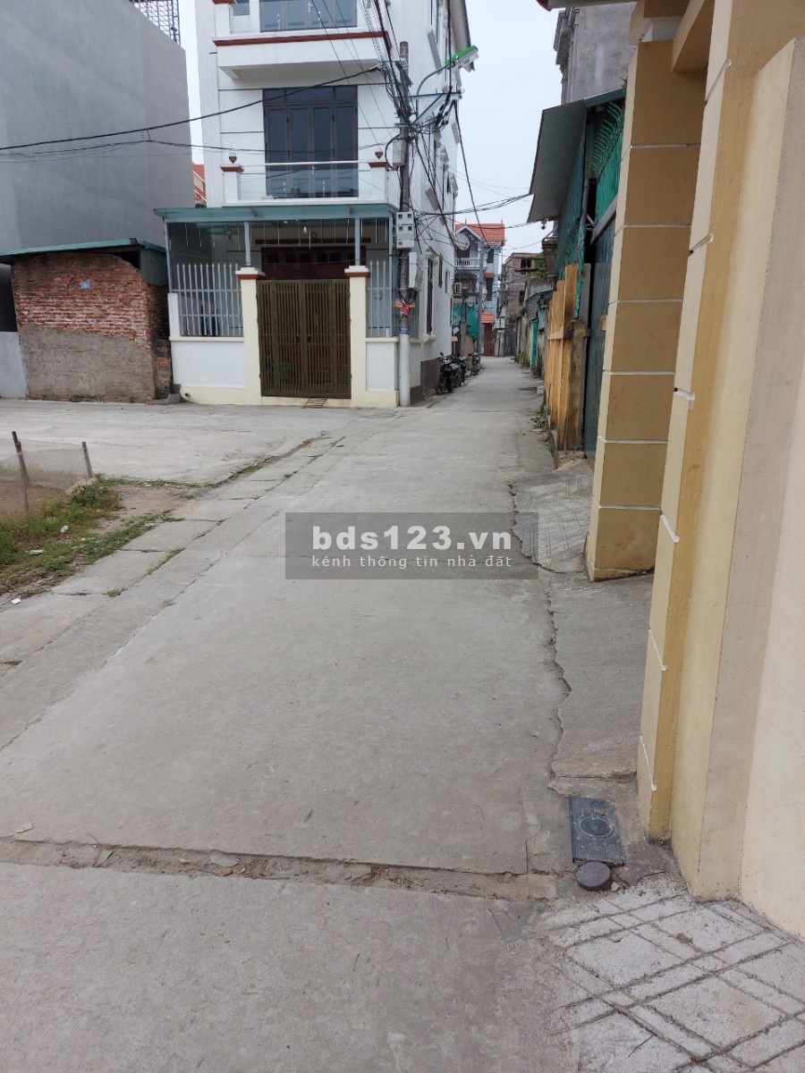 Đất sổ đỏ chính chủ diện tích 46,1 m² Quận Hà Đông khu dân cư đường lớn, xe vào tận nhà