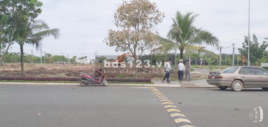 Sang ngay lô đất mặt tiền 15m, Bàu Bàng Tân Vạn như hình liên hệ 0931232838, giá 1.03 tỷ