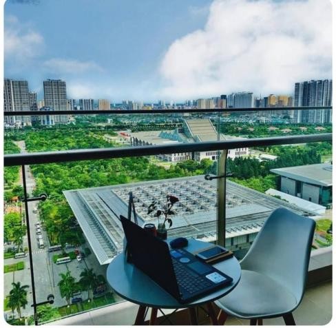 Bán căn 3PN + 1 Vinhomes West Point Phạm Hùng, nhà mới full nội thất liền tường Dual Key view hồ