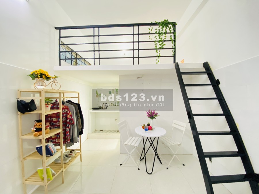 Phòng Tân Bình, có gác, máy lạnh, giờ tự do ngay sân bay Tân Sơn Nhất