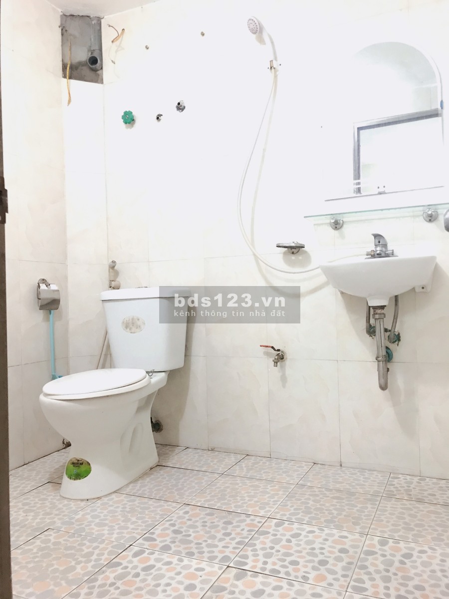 Cho thuê nhà riêng ngõ Gốc Đề, Hoàng Mai (Điện+Nước giá dân) dọn vào ở ngay, khhu dân cư