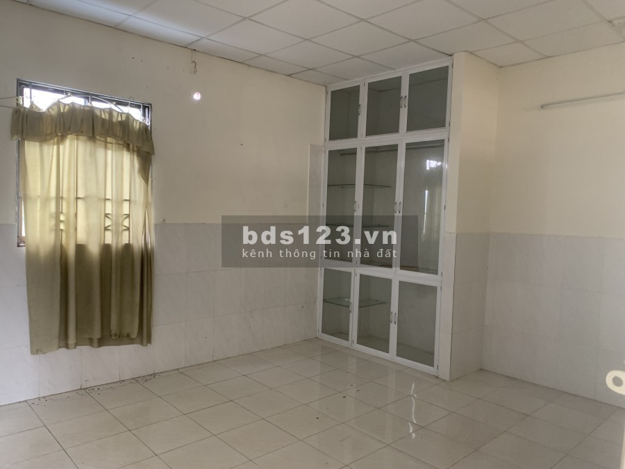 Cho thuê nhà nguyên căn 2 tấm hẻm rộng Lê Văn Lương, phường Tân Hưng Quận 7