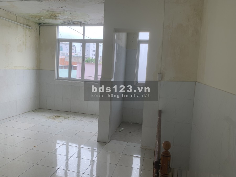 Cho thuê nhà nguyên căn 2 tấm hẻm rộng Lê Văn Lương, phường Tân Hưng Quận 7