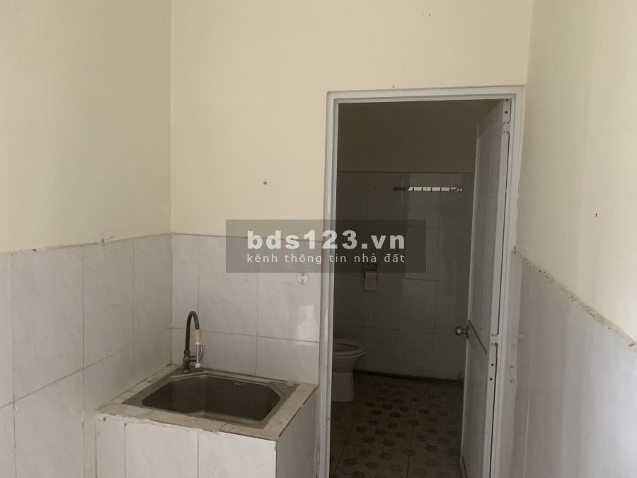 Cho thuê nhà nguyên căn 2 tấm hẻm rộng Lê Văn Lương, phường Tân Hưng Quận 7