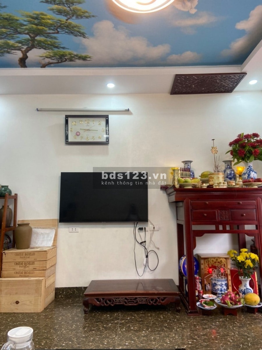 Bán nhà Nguyễn Xiển Thanh Xuân giá bán 1.6 tỷ, dtsd 30m2 đúc 3 tầng, mặt tiền 4.2m