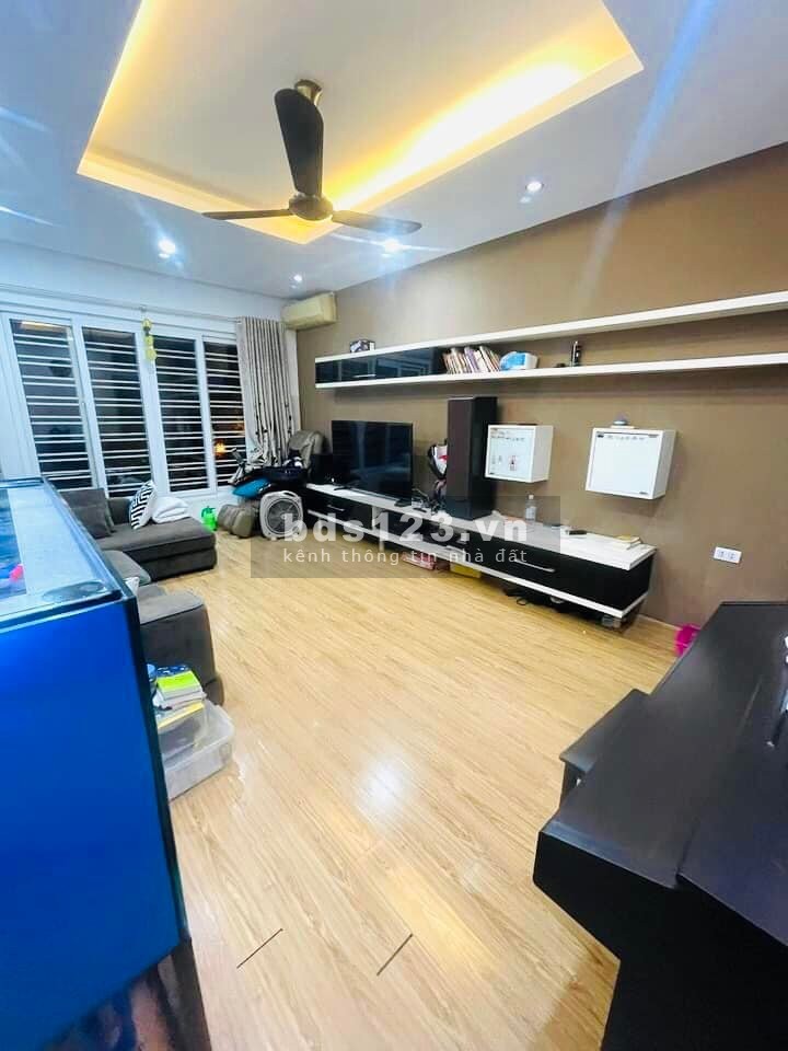 Bán nhà đẹp trung tâm Đống Đa phân lô ô tô tránh dtsd 35m2, 5 tầng đúc, mt 4m, giá 5.9 tỷ