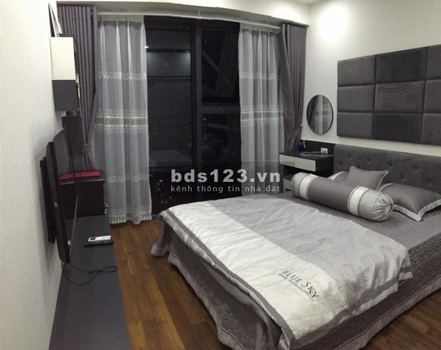 Chính chủ bán nhanh căn 2PN 78m2, BC Đông Nam full đồ ở Goldmark City, giá 2.3 tỷ
