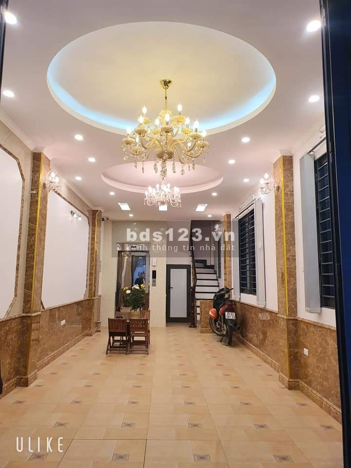Nhỉnh 3 tỷ nhà đẹp Quan Hoa Cầu Giấy gần hồ ô tô tránh cách 20m, khu dân cư đông đúc