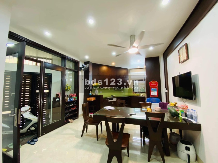 Chính chủ cần bán nhà siêu phẩm Thanh Xuân, lô góc cực đẹp ô tô tránh, dtsd 90m2, 6 tầng