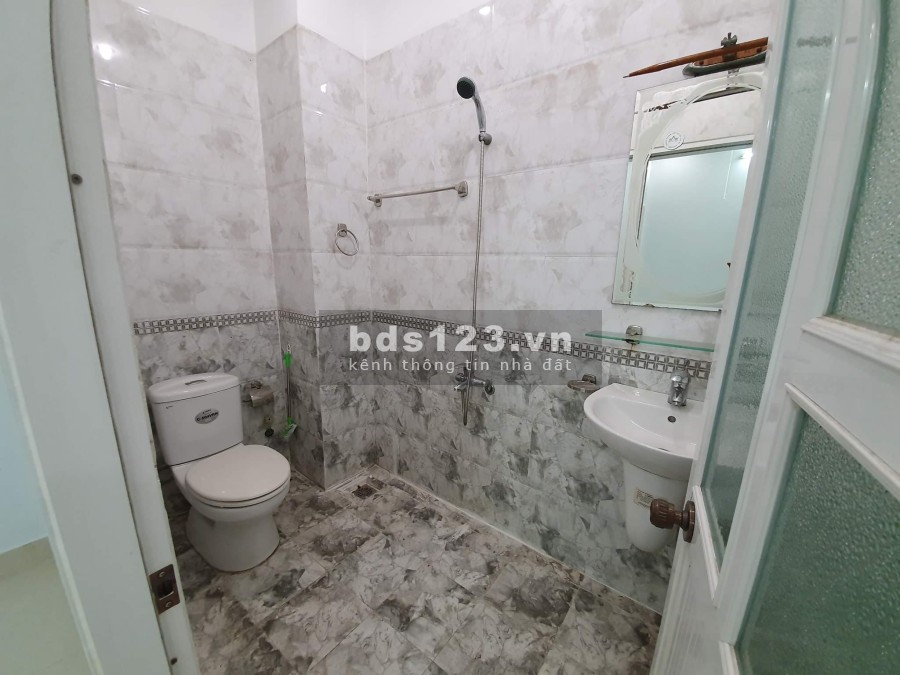 Bán nhà đất chính chủ diện tích sư dụng 5.2mx16m giá bán 7 tỷ, thương lượng, lhcc