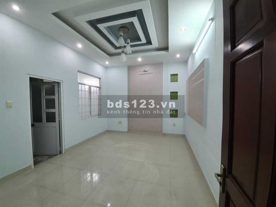Bán nhà đất chính chủ diện tích sư dụng 5.2mx16m giá bán 7 tỷ, thương lượng, lhcc
