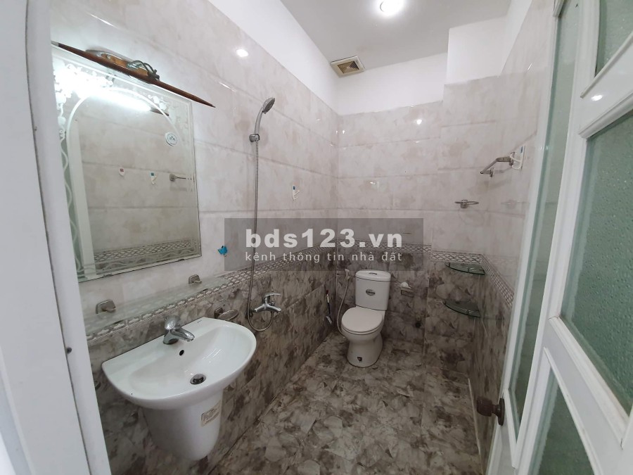 Bán nhà đất chính chủ diện tích sư dụng 5.2mx16m giá bán 7 tỷ, thương lượng, lhcc