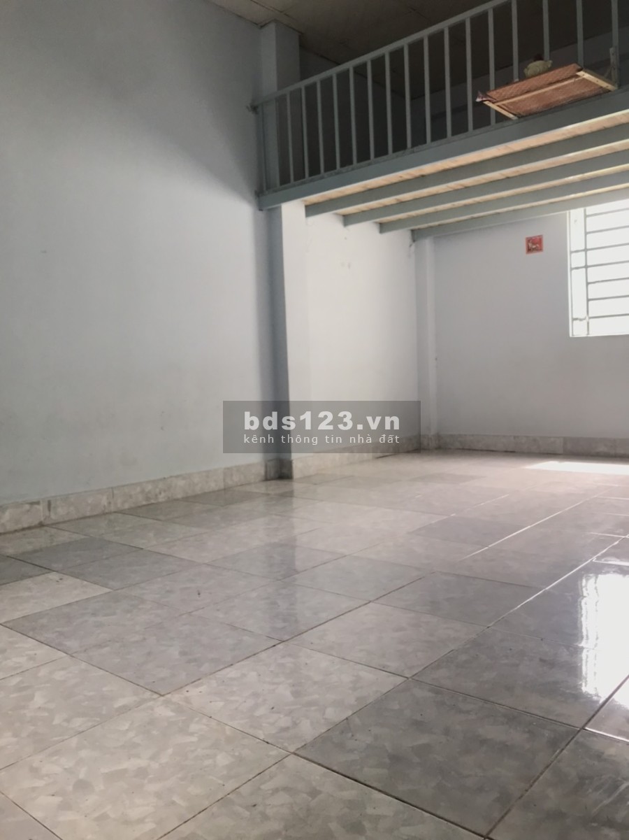 Chính chủ cho thuê phòng trọ ngay Him Lam Quận 7 có gác, bếp nấu ăn dtsd 30m2