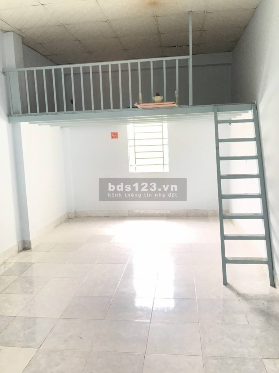 Chính chủ cho thuê phòng trọ ngay Him Lam Quận 7 có gác, bếp nấu ăn dtsd 30m2