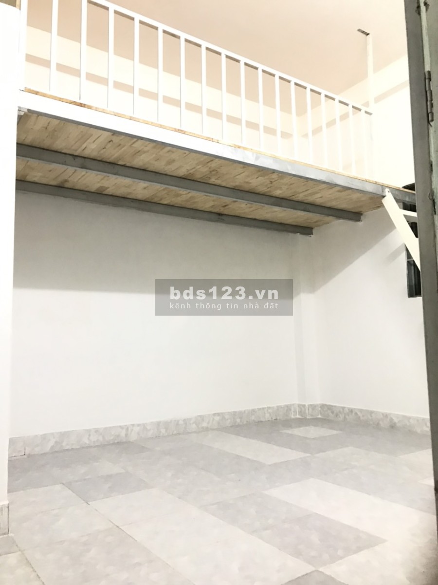 Chính chủ cho thuê phòng trọ ngay Him Lam Quận 7 có gác, bếp nấu ăn dtsd 30m2
