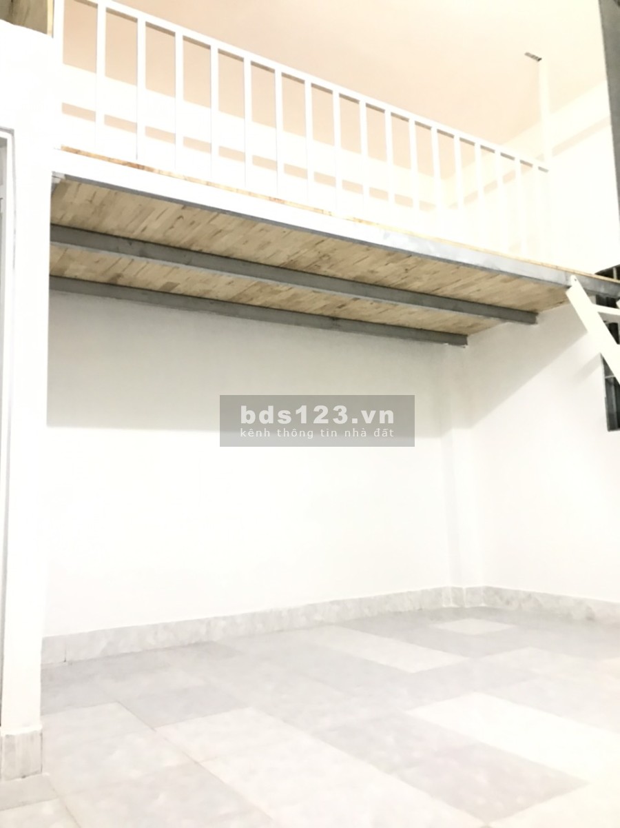 Chính chủ cho thuê phòng trọ ngay Him Lam Quận 7 có gác, bếp nấu ăn dtsd 30m2