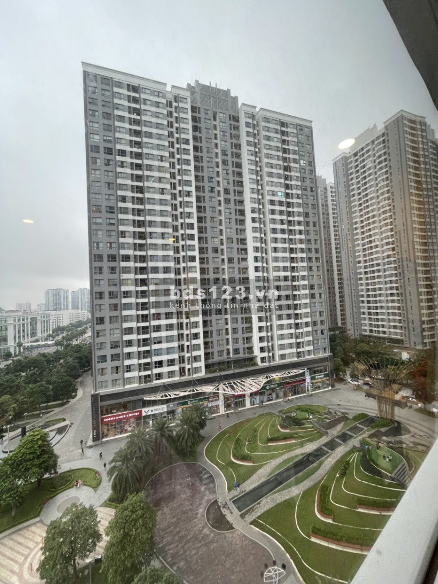 Bán căn 3Pn Park 08, với 117m2 tầng trung view thoángLh: 0967.115.495