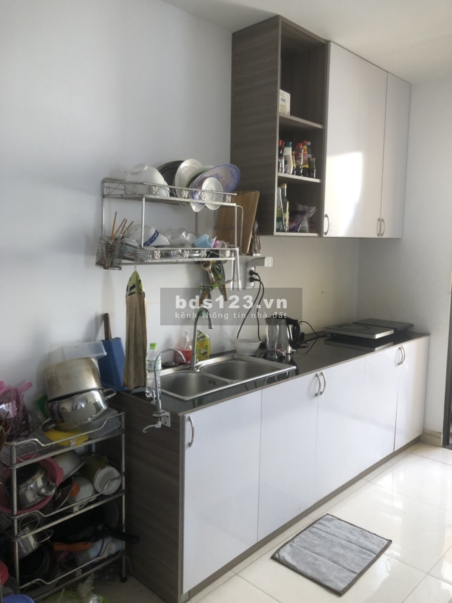 Cho thuê căn hộ Cityland nội thất cơ bản bếp rèm giá chỉ 10,5 tr