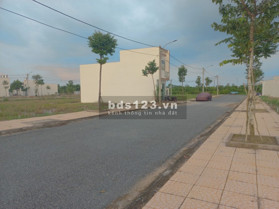 Cần bán nền thổ cư 110m2. Sổ đỏ - Thanh toán 210 triệu sang tên ngay