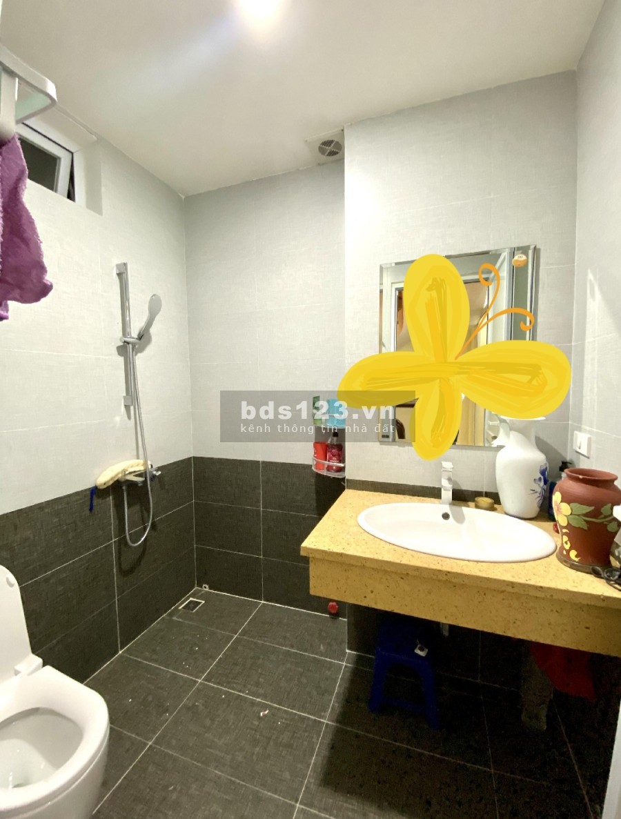 Bán gấp nhà Tạ Quạng Bửu Q.Hai Bà Trưng 45m2, 2 đường trước và sau Ô tô tải qua nhà 9.4Tỷ