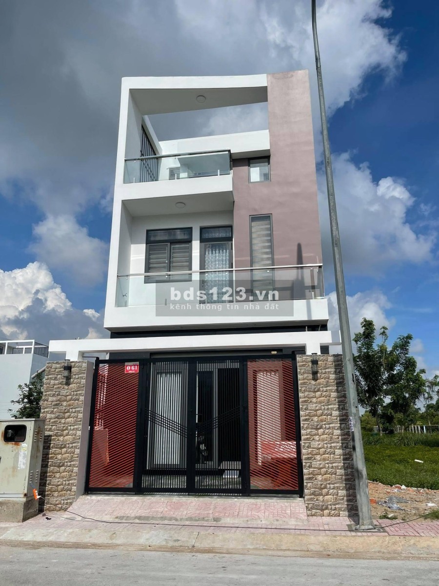 Bán nhà phố South Wave, Nhà Bè - 1 trệt 2 lầu, sổ hồng riêng, trả góp 0 lãi suất