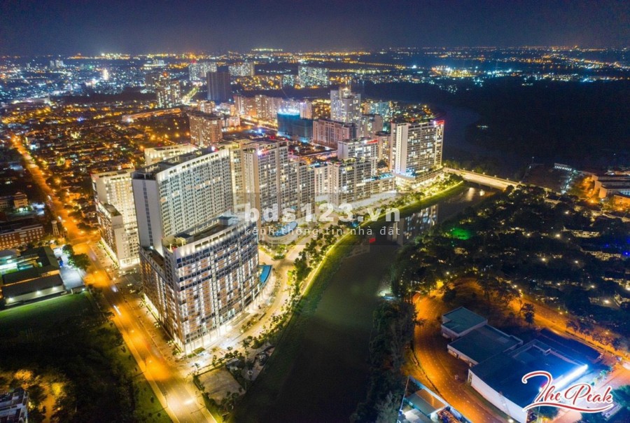 Bán căn hộ chính chủ chung cư Midtown 3 phòng ngủ, bàn giao đầy đủ nội thất, bao rộng