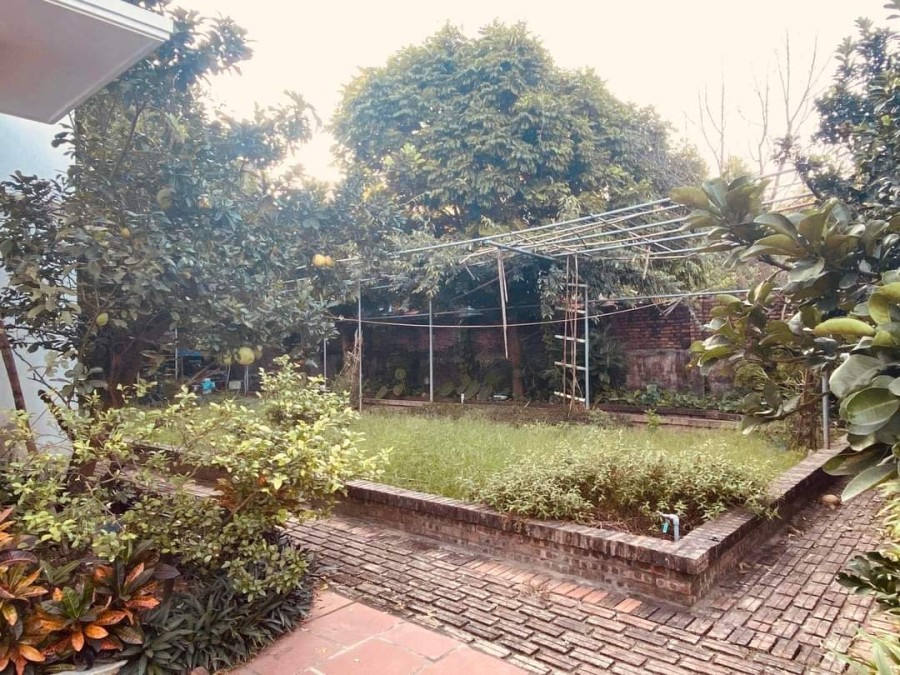 Biệt thự hơn 1000m Ngọc Thuỵ, view sông ô tô tải vào tận nơi ngõ nông giá chỉ hơn 2 chục tỷ