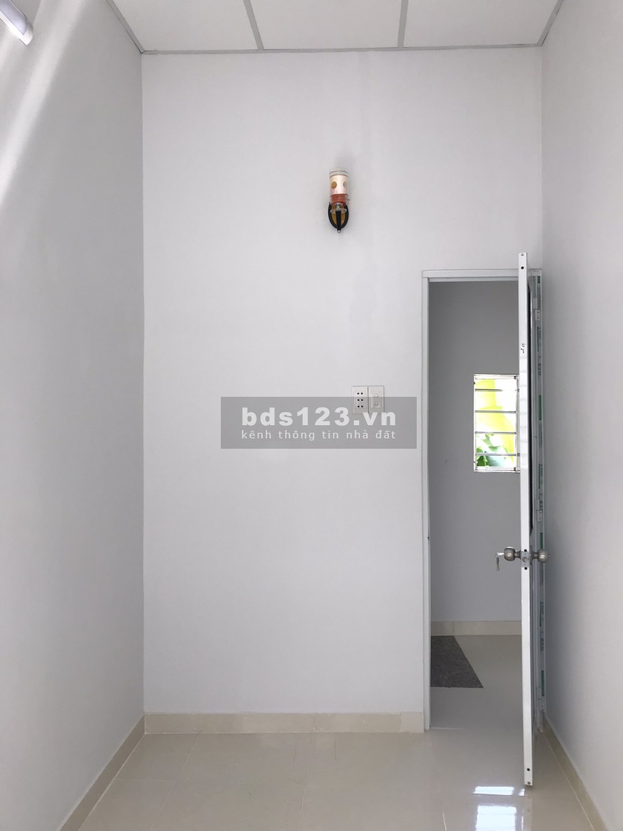 Bán nhà riêng Huỳnh Tấn Phát, giá tốt 1 trệt 1 lầu, diện tích 4*5 giá chỉ còn 1 tỷ 230