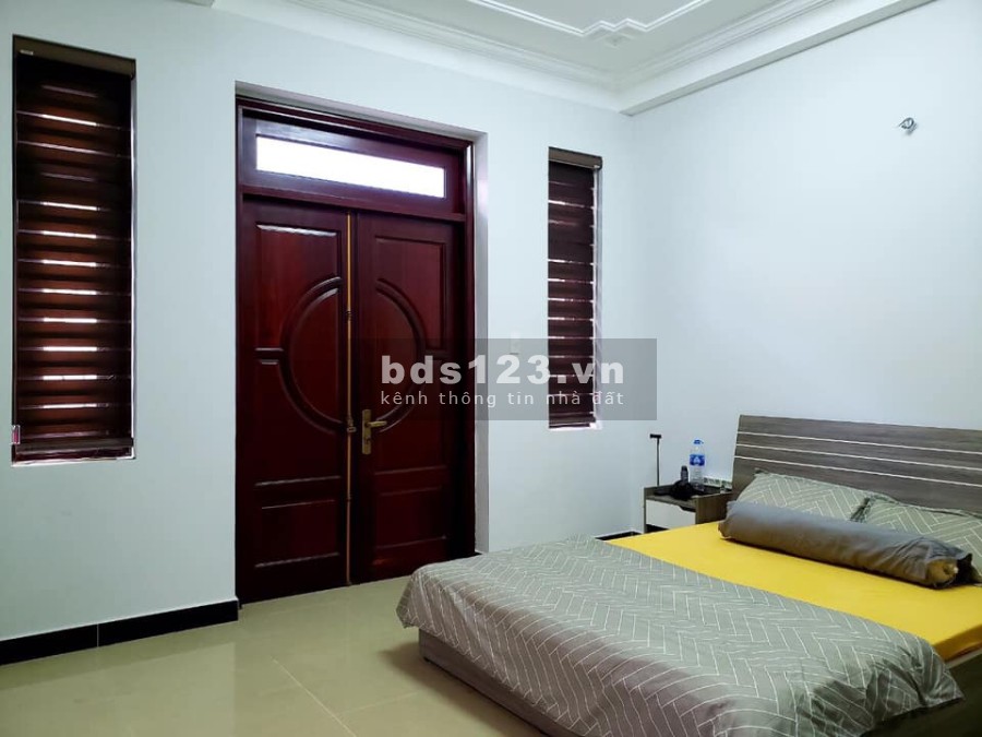 Nhà Phú Nhuận 5 tầng hẻm 6m thông Huỳnh Văn Bánh Trường Sa DT48m2 giá 10 tỷ 1 trăm triệu