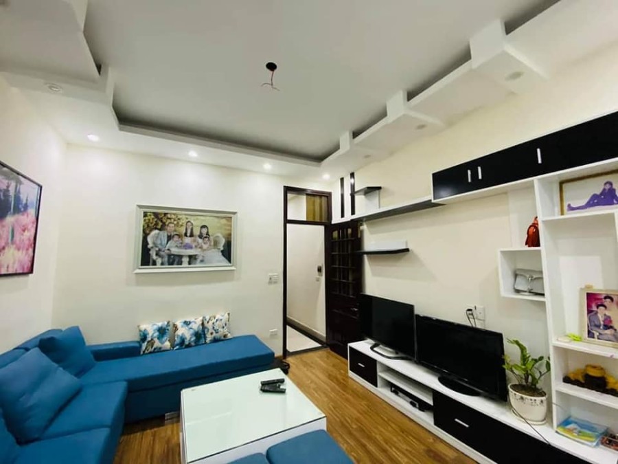 Bán nhà Thanh Xuân ô tô tránh phân lô trung tâm giá 5 tỷ dtsd 50m2 mặt tiền 4,5m 4 tầng